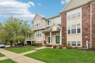 2724 N Greenwood Ave, Arlington Heights, IL 60004 - Photo 2