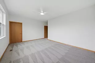 646 S Cadillac Cir, Romeoville, IL 60446 - Photo 18