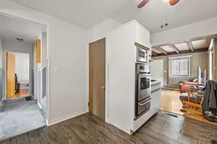 9041 Major Ave, Morton Grove, IL 60053 - Photo 12