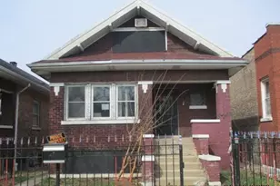 1620 S 58th Ct, Cicero, IL 60804 - Photo 2