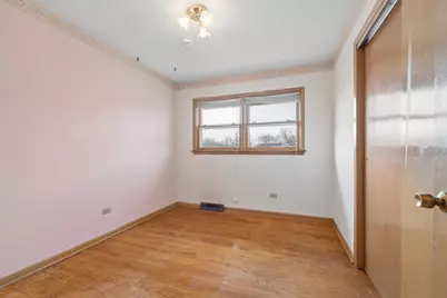 7737 Odell Avenue, Bridgeview, IL 60455 - Photo 12