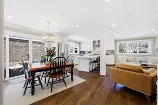 2105 Timber Ln, Wheaton, IL 60189 - Photo 4