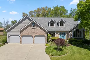 2772 Glendower Terrace, Elgin, IL 60124 - Photo 4