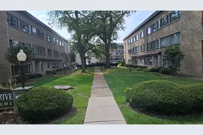 2640 Central Drive #1N, Flossmoor, IL 60422 - Photo 2