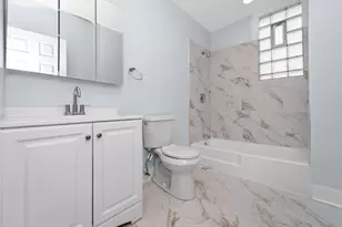 4329 S Wood St, Chicago, IL 60609 - Photo 8