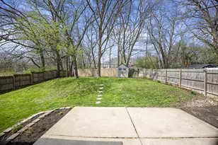 364 Osage St, Park Forest, IL 60466 - Photo 6