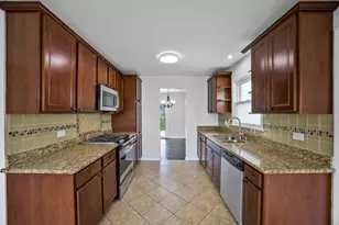 364 Osage St, Park Forest, IL 60466 - Photo 12