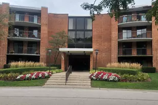 1605 E Central Rd, Arlington Heights, IL 60005 - Photo 18