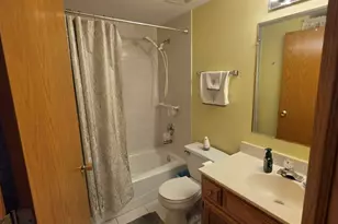 7902 Nagle Ave, Burbank, IL 60459 - Photo 22