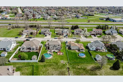 683 Sandburg Drive, Manteno, IL 60950 - Photo 28