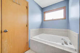 683 Sandburg Dr, Manteno, IL 60950 - Photo 12