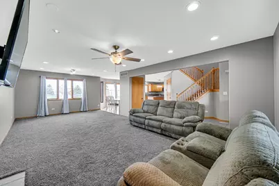 683 Sandburg Drive, Manteno, IL 60950 - Photo 6