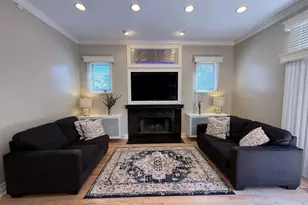 5426 N Kildare Ave, Chicago, IL 60630 - Photo 8