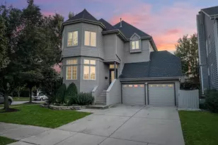5426 N Kildare Ave, Chicago, IL 60630 - Photo 1