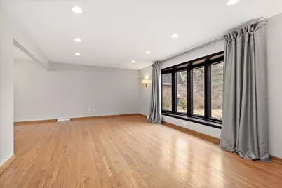 7440 W Manitoba Drive, Palos Heights, IL 60463 - Photo 4