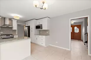 7440 W Manitoba Dr, Palos Heights, IL 60463 - Photo 10