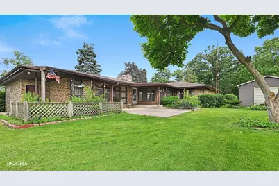2101 N Center Street, Crest Hill, IL 60403 - Photo 2
