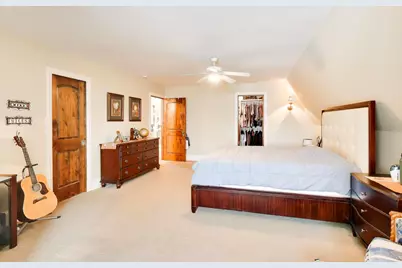 1420 W Longwood Drive, Bull Valley, IL 60098 - Photo 40