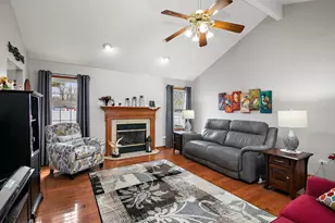 230 Curwick Dr, Bourbonnais, IL 60914 - Photo 6