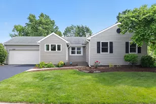 1328 Creighton Ave, Naperville, IL 60565 - Photo 2