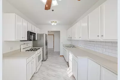 881 N Swift Road #206, Addison, IL 60101 - Photo 14