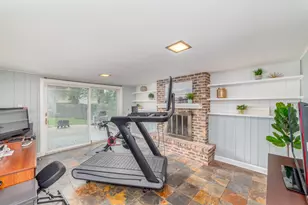 21W021 Marlborough Ln, Lombard, IL 60148 - Photo 20