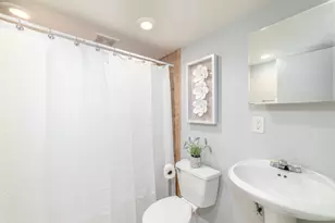21W021 Marlborough Ln, Lombard, IL 60148 - Photo 18