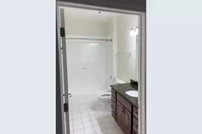 625 Deerfield Road #321, Deerfield, IL 60015 - Photo 6