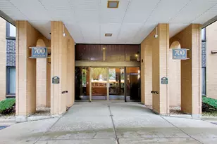 700 N Bruce Ln, Glenwood, IL 60425 - Photo 2