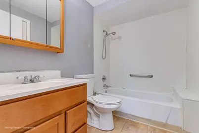 1201 Williamsburg Road, Country Club Hills, IL 60478 - Photo 12