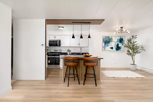 1001 N Mill St, Naperville, IL 60563 - Photo 2