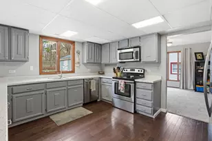 476 Gerry St, Woodstock, IL 60098 - Photo 12