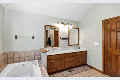 3916 Nighthawk Court, Naperville, IL 60540 - Photo 28