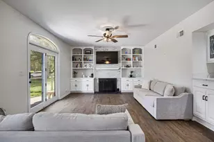 6N131 Old Homestead Rd, Saint Charles, IL 60175 - Photo 12