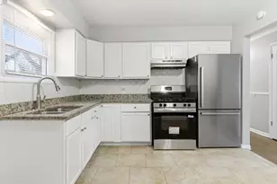 15217 Waterman Dr, South Holland, IL 60473 - Photo 10