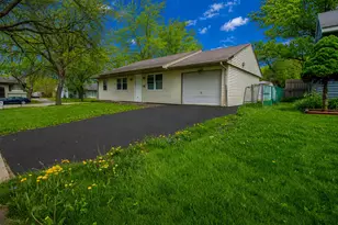 2825 224th Pl, Sauk Village, IL 60411 - Photo 4