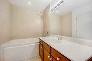 1000 W 15th St, Chicago, IL 60608 - Photo 14