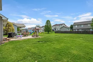 26258 Squire Ln, Channahon, IL 60410 - Photo 24