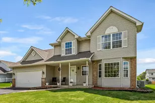 26258 Squire Ln, Channahon, IL 60410 - Photo 2