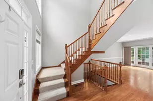 299 Arbor Glen Blvd, Schaumburg, IL 60195 - Photo 4