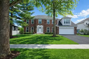 1177 Kenilworth Cir, Naperville, IL 60540 - Photo 1
