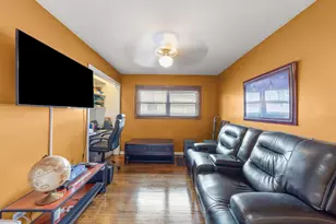 [Address not provided], Westchester, IL 60154 - Photo 4