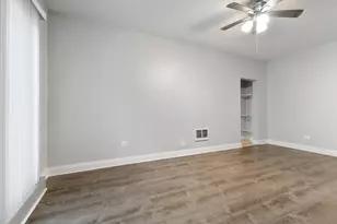 4520 N Clarendon Ave, Chicago, IL 60640 - Photo 8