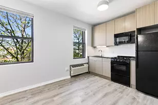 4875 N Magnolia Ave, Chicago, IL 60640 - Photo 2