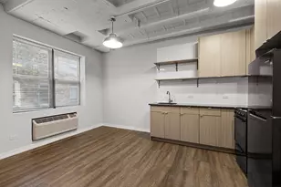 5718 N Winthrop Ave, Chicago, IL 60660 - Photo 2