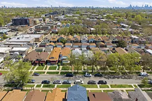 3135 N Kilbourn Ave, Chicago, IL 60641 - Photo 32