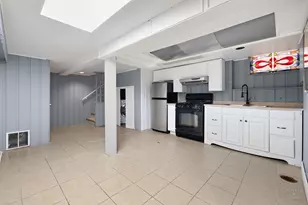 7615 W Addison St, Chicago, IL 60634 - Photo 20