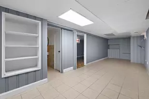 7615 W Addison St, Chicago, IL 60634 - Photo 22