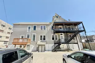 2947 W Cortland St, Chicago, IL 60647 - Photo 2