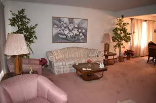 16619 Tudor Ln, Tinley Park, IL 60477 - Photo 4